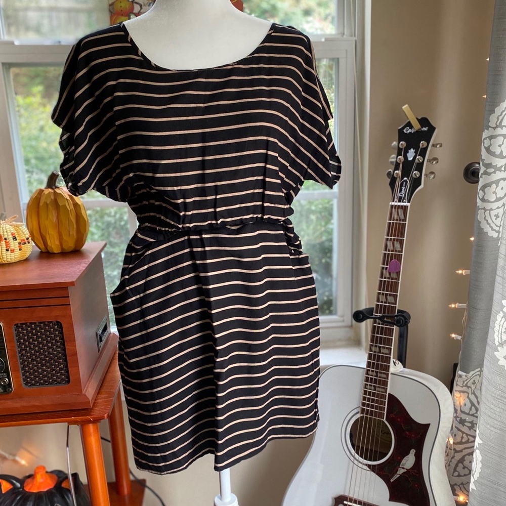 Black and brown striped dress - L - Xhileration